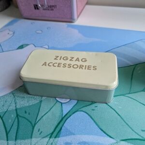 Sewing machine vintage accessories